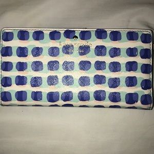 Kate Spade Stacy wallet 100% Authentic